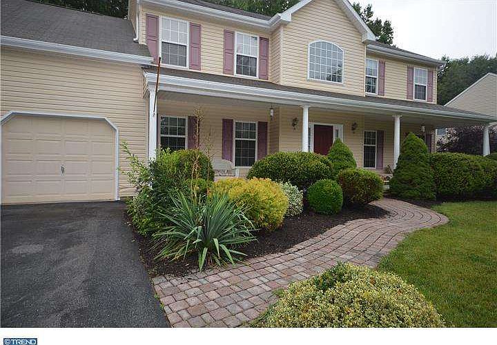 1st image of 415 Terra Dr