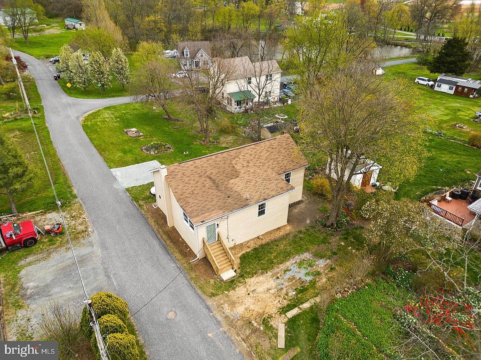 1st image of 106 1st Ave