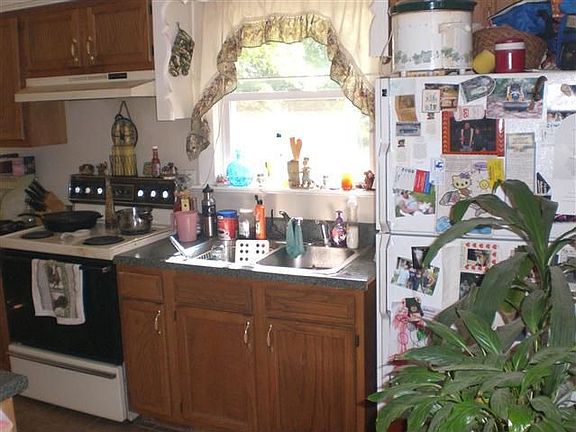 5th image of 1883 Joel St