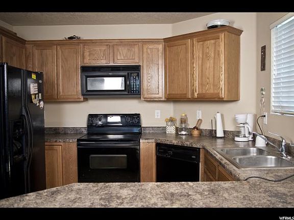 3rd image of 3942 W Romney Park Dr APT D3