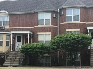 10 Liberty St APT 4, Danbury, CT 06810