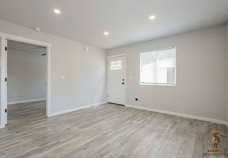 101 Elm Ave #B — Photo 4