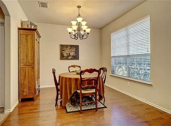 2nd image of 2009 Sharpsbury Dr