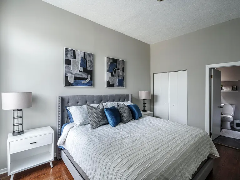 329 S Leavitt St #2 — Photo 2