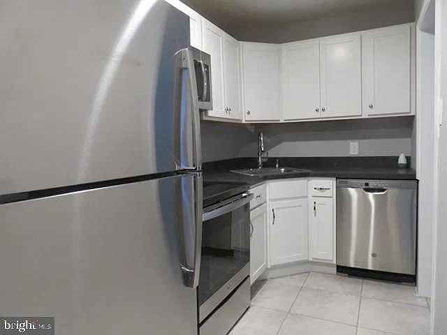 1 bed, 1200 sqft, $1,900 — Photo 2