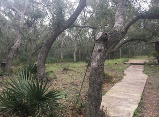 1124 Heron Ln, Rockport, TX 78382