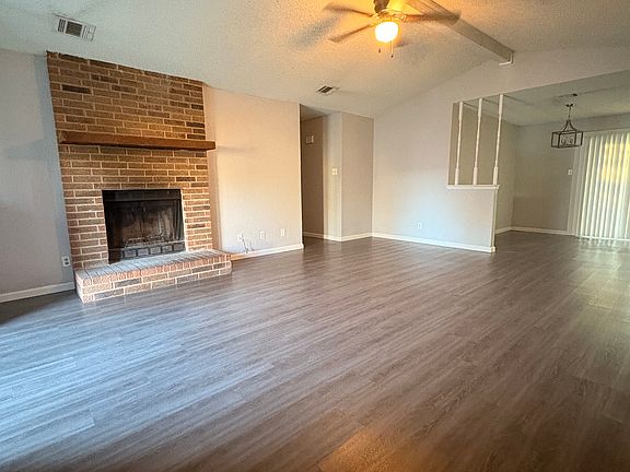 2nd image of 317 Applewood Ln