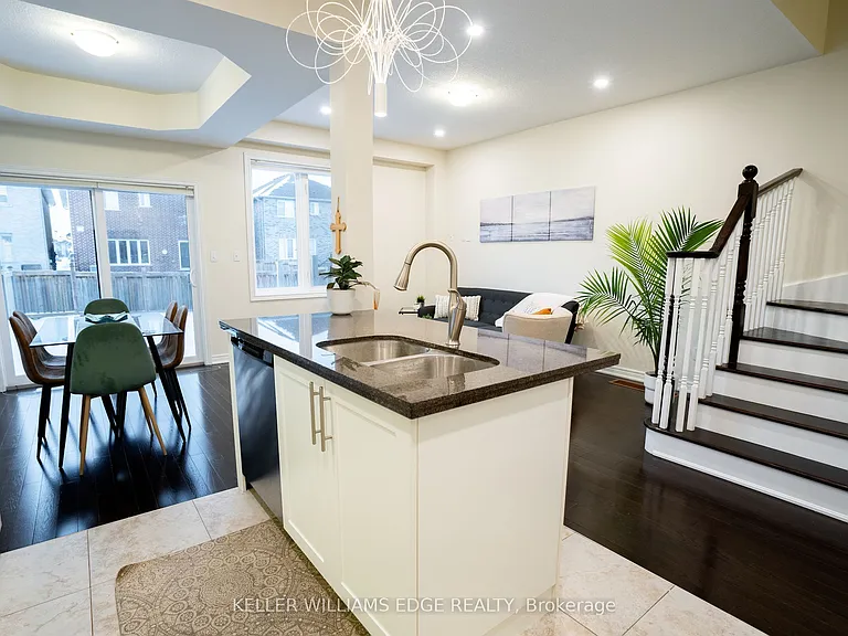 44 Medici Ln — Photo 11