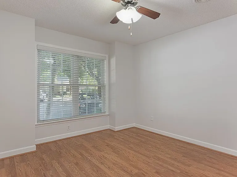 6211 Wrightsville Ave #132 — Photo 6