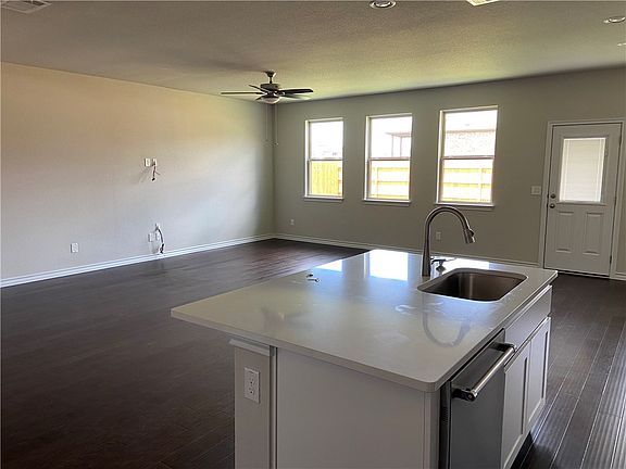 2nd image of 309 Akumal St
