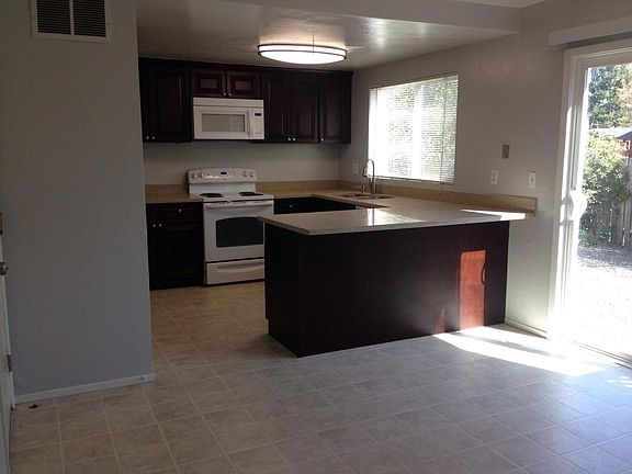 4th image of 1079 Sonoma Glen Cir