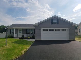 25 Hosta Ln, Clinton, NY 13323