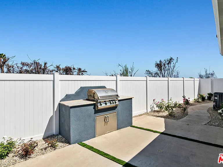 18133 Wakecrest Dr — Photo 14