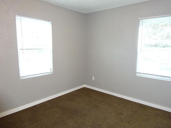 3rd image of 2217 Askew Ave