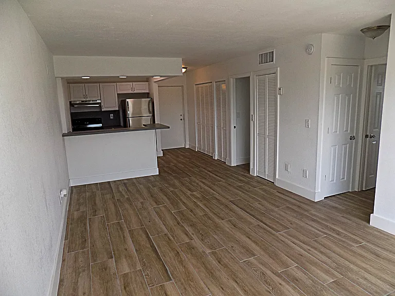Luxurious Dining Room and Living Room | Miami Shores