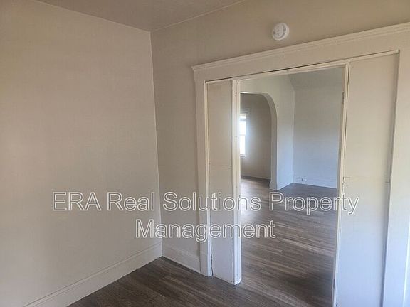 4th image of 3449 W 63rd St APT 2