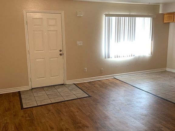4th image of 6929 Radford Ave #6