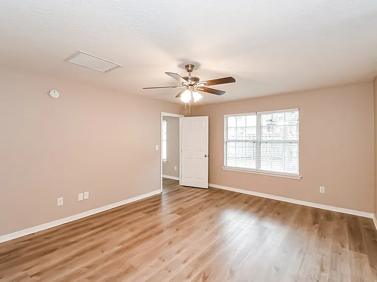1936 Firefly Dr — Photo 9