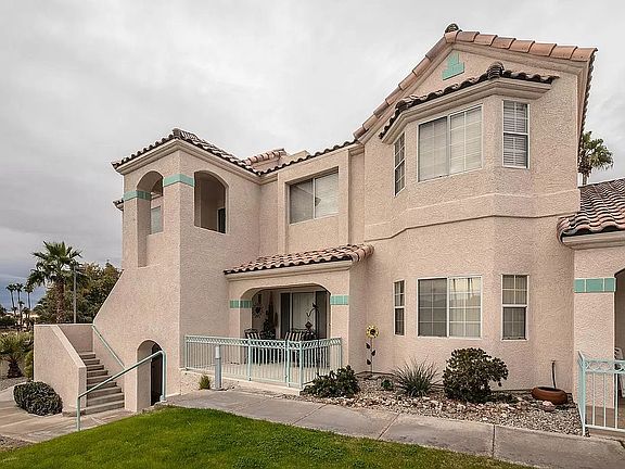 3rd image of 470 Acoma Blvd S #218D