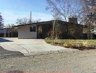 2nd image of 4001 W Clement Rd
