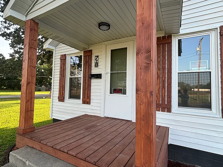 718 S Pine St — Photo 6