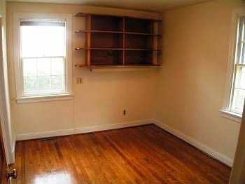 3rd image of 5613 Randall Ave