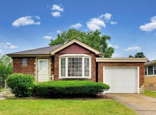 5142 Jarlath Ave, Skokie, IL 60077
