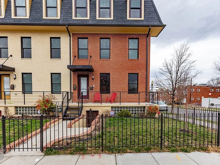 1330 Montello Ave NE #1 — Photo 36