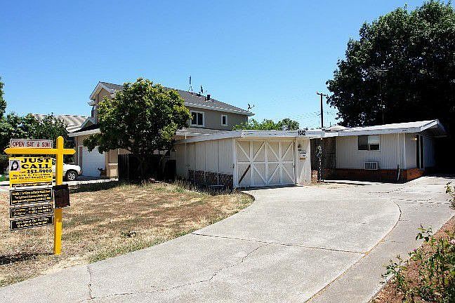 1st image of 1042 Johnson Ave