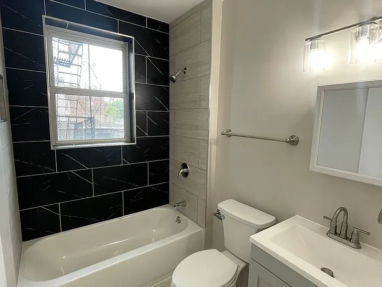 421 Central Ave — Photo 9