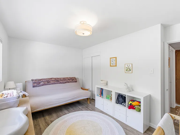 304 W Pine Ave — Photo 11