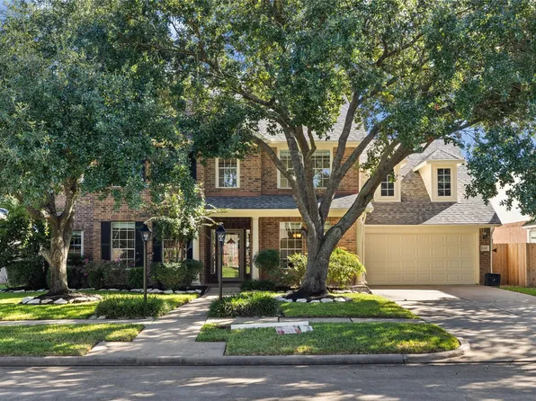 8410 Castle Pond Ct, Houston, TX 77095