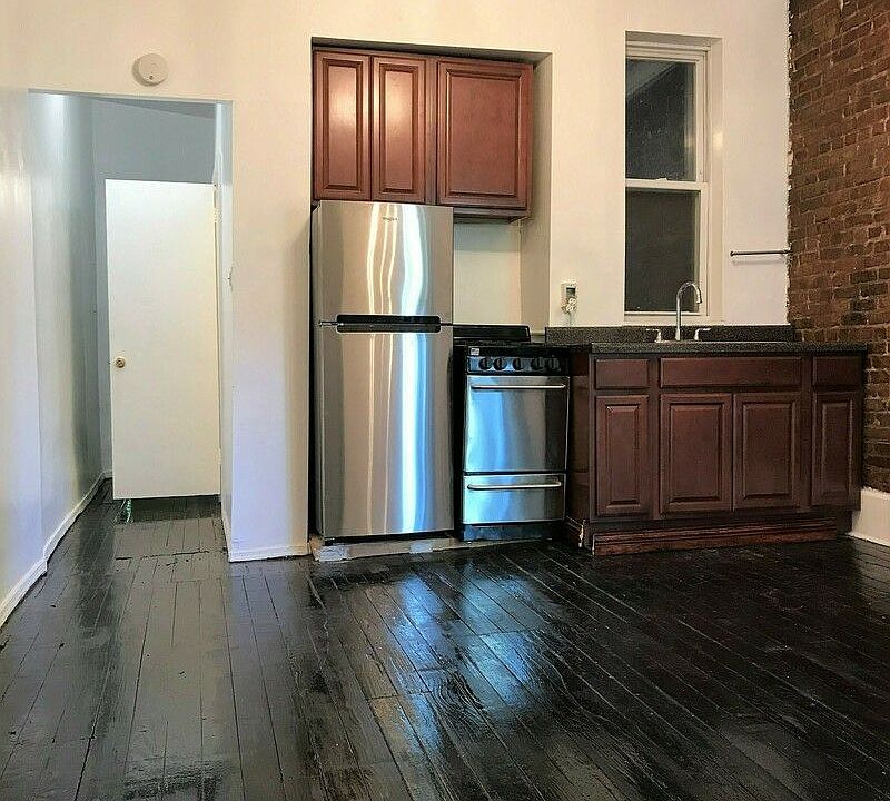 1st image of 493 12th St #B1