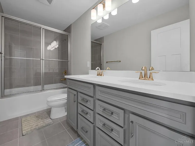 5874 Spinney Ct — Photo 32