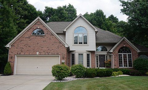 1st image of 235 Lawrence Woods