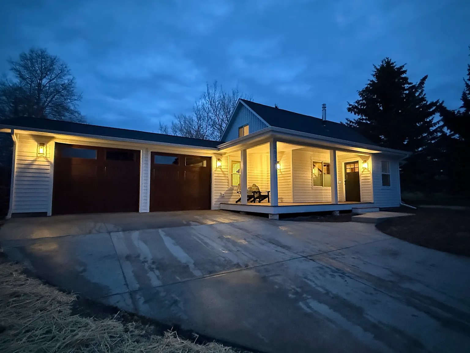 3 bed, 2.5 bath, 1700 sqft, $4,000 — Photo 2
