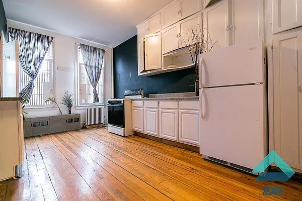 Rented by EXR | media 55