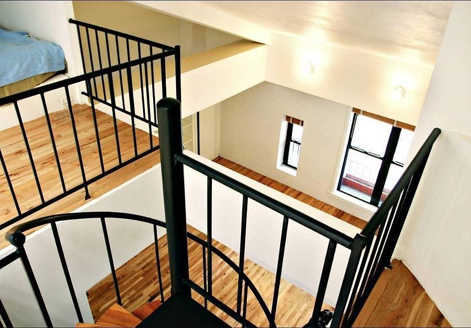 1st image of 156 Bleecker St #10LE