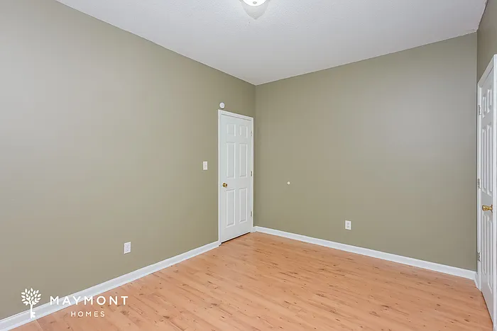 141 Parklane Pl — Photo 12