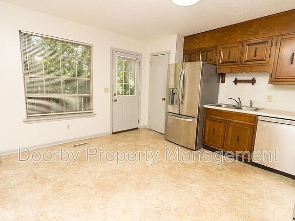 4th image of 5781 Taggart Dr