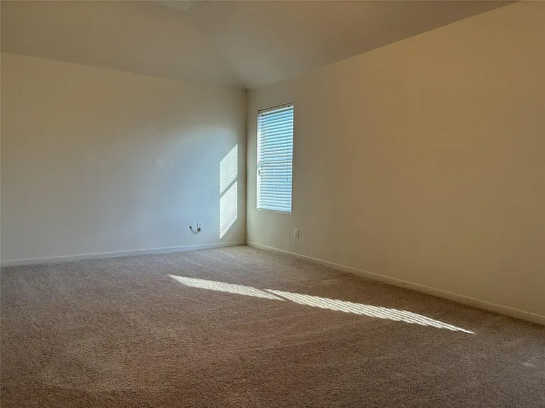 19531 Hickory Meadow Ln — Photo 7