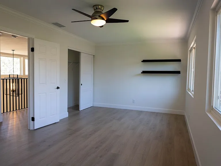 1552 Brentford Ave — Photo 26