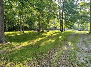 226 Pine Tract Rd, Butler, PA 16001