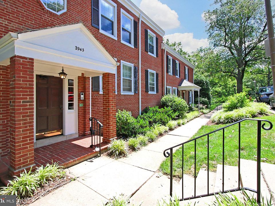 1st image of 2943 S Dinwiddie St APT B1