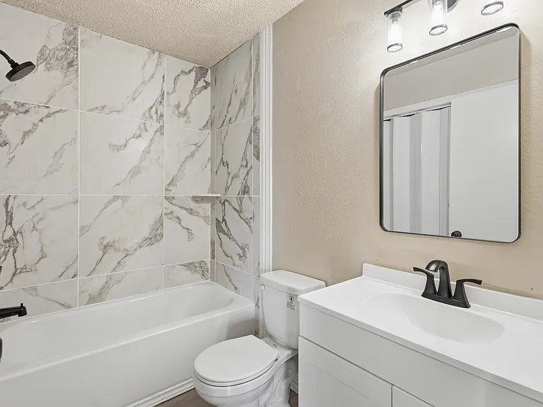 2528 Lido Ln — Photo 15
