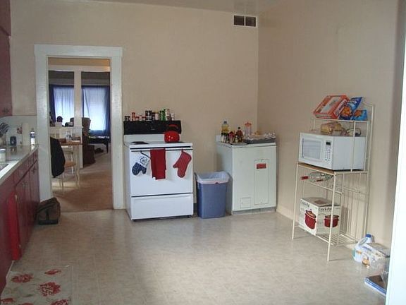 4th image of 7754 Sherwood Blvd