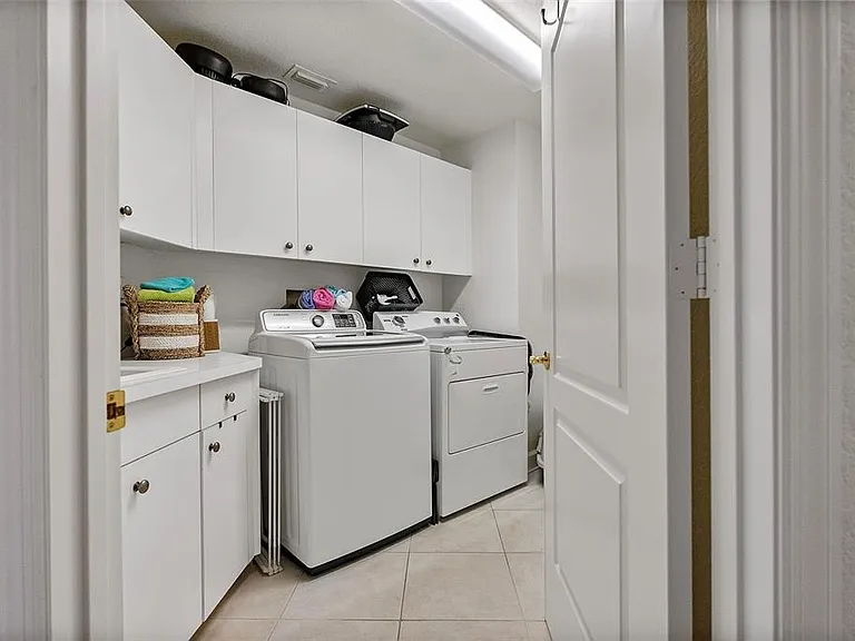 100 Beach Dr NE #1501 — Photo 15