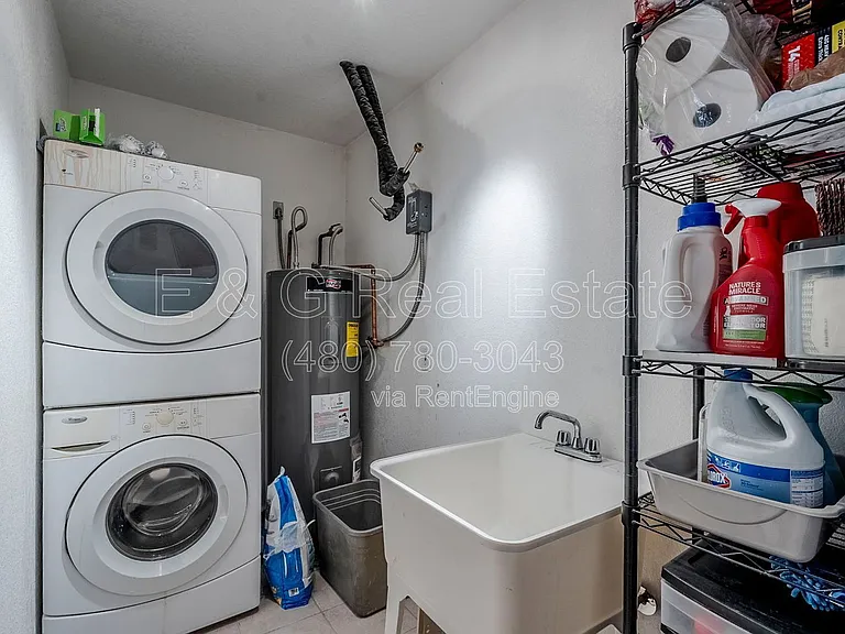 1022 W Apollo Ave — Photo 54