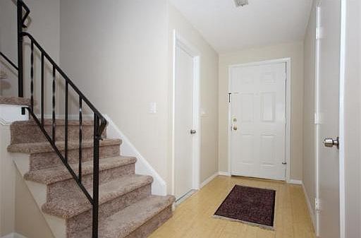 3rd image of 42 Elderwood Dr