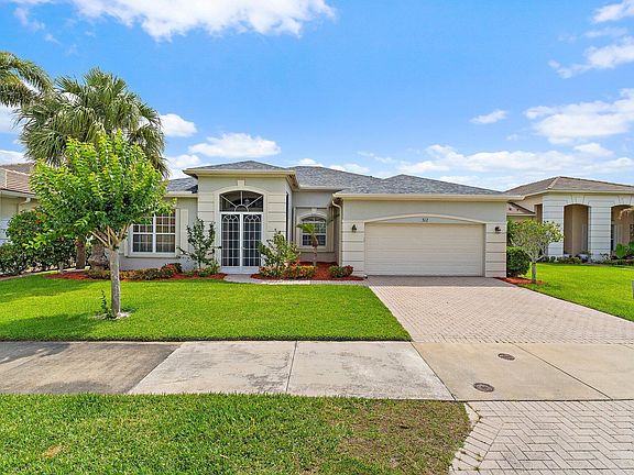 2nd image of 317 SW Lake Forest Way